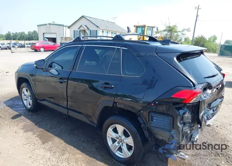 2021 Toyota Rav4 Xle from USA, damaged, VIN 2T3P1RFV6MC210902